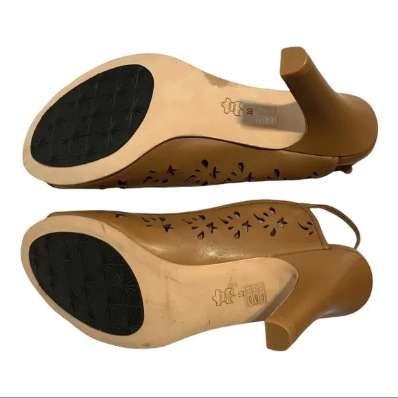 Taryn Rose (NWT) Sling Back, Peep Toe Leather Heels, size 10 - Picture 5 of 10